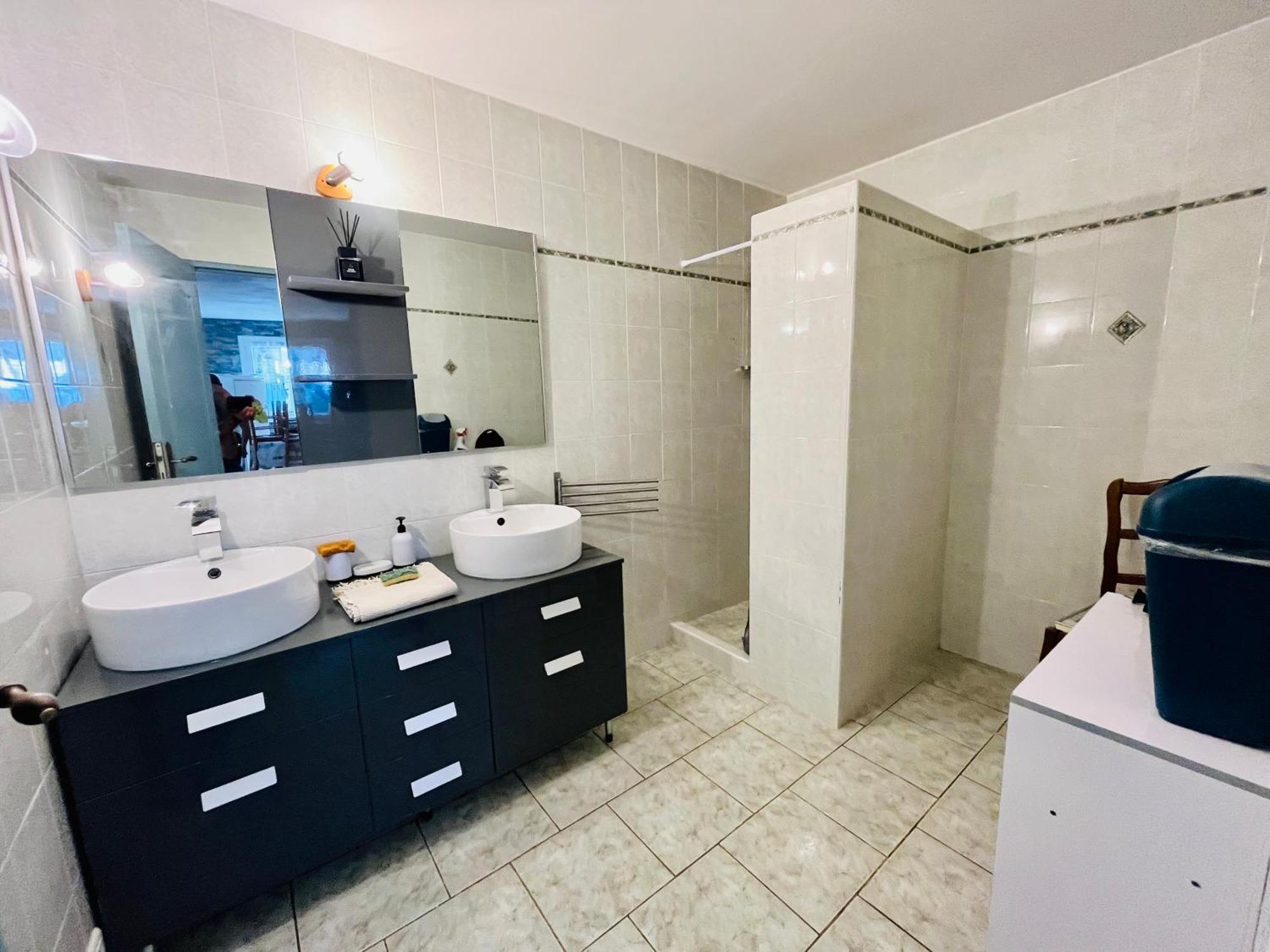 Apartment Le Domaine Des Oliviers Piscine Jacuzzi Sauna Ales